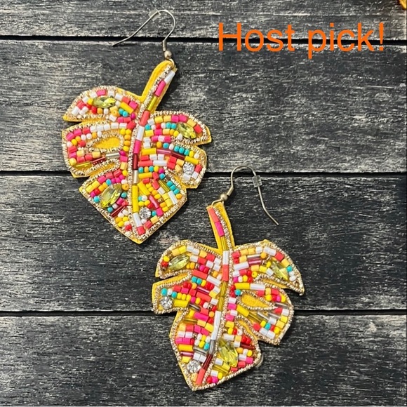 ⚠️ 🥳HP🥳 New! Gorgeous yellow and gold bead statement earrings! - Picture 2 of 4